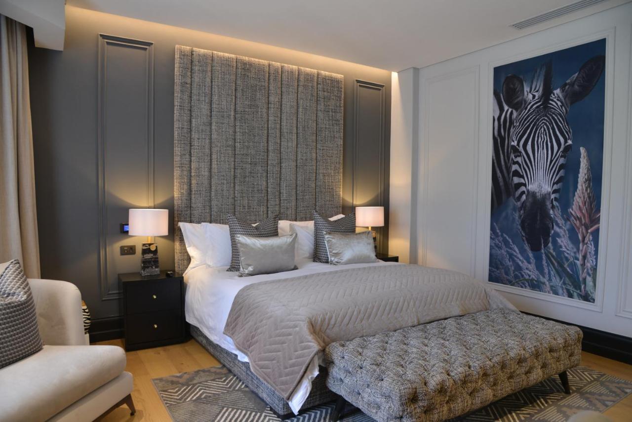 Suite with Garden View